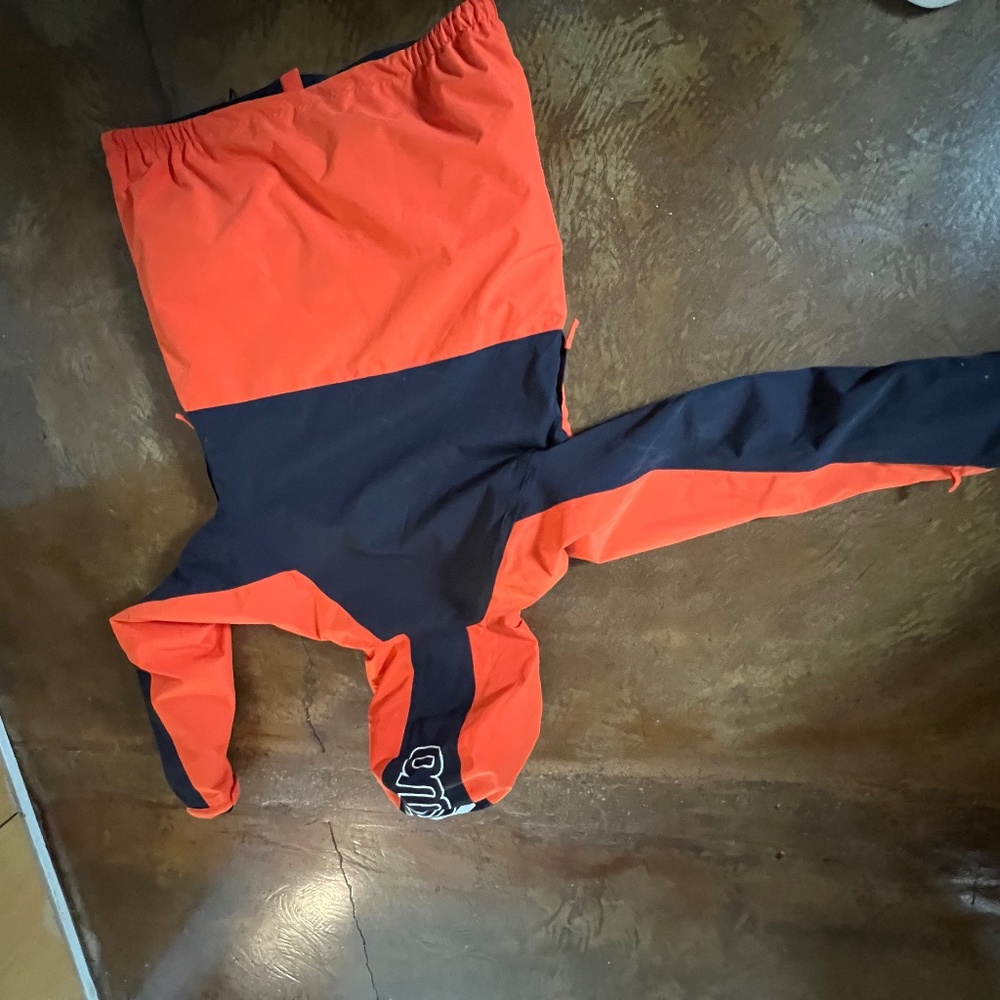 32 Tm jacket new without tags